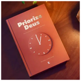 Devocional Priorize Deus 2026 - Marrom - Michel Simplício