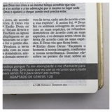 Bíblia De Estudo Joyce Meyer - NVI - Letra Grande - Capa Luxo Dourada